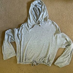 Roxy cropped hooded sweater- new, no tags